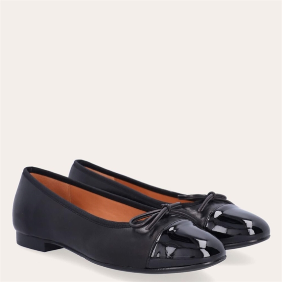 Billi Bi A8041 Ballerina, Black Patent/Black Nappa